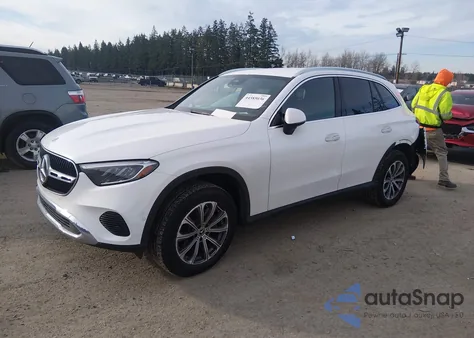 2024 Mercedes-Benz Glc 300 4Matic Suv z USA, uszkodzony, nr VIN W1NKM4HBXRF228570